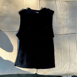 Cropped turtle neck